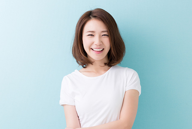 笑顔の女性